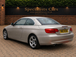 2012 BMW 3 Series 2.0 320i Se Steptronic Euro 5 2dr in Silver — image 3