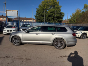 2015 Volkswagen Passat 2.0 Tdi Bluemotion Tech Gt DSG Euro 6 (s/s) 5dr in Silver — image 4