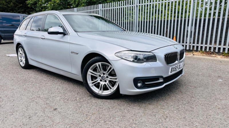 2015 BMW 5 Series 3.0 530d Touring in Silver — image 1