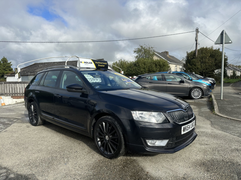 2014 Skoda Octavia 2.0 Tdi Black Edition in Black — image 1