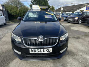 2014 Skoda Octavia 2.0 Tdi Black Edition in Black — image 4