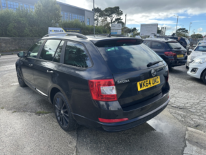 2014 Skoda Octavia 2.0 Tdi Black Edition in Black — image 6