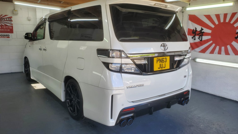 2014 Toyota Vellfire 2.4 Auto Gs Gazoo Racing in White — image 1
