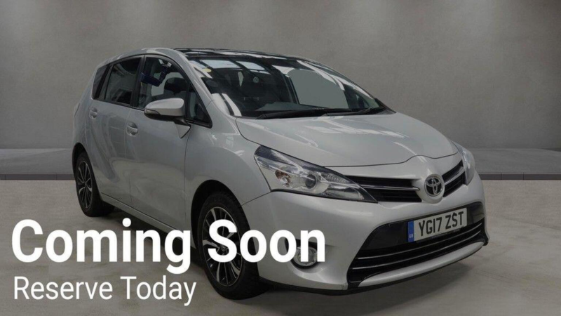 2017 Toyota Verso 1.8 V-Matic Design Multidrive S Euro 6 5dr (7 Seat) in Silver — image 1