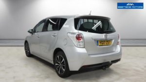 2017 Toyota Verso 1.8 V-Matic Design Multidrive S Euro 6 5dr (7 Seat) in Silver — image 4