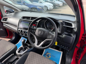 2016 Honda Jazz 1.3 I-Vtec Se Navi CVT Euro 6 (s/s) 5dr in Red — image 5