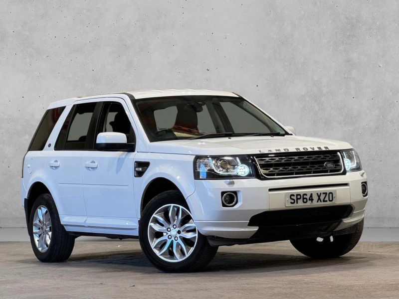 2014 Land Rover Freelander 2 2.2 Td4 Se 4WD Euro 5 (s/s) 5dr in White — image 1