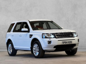 2014 Land Rover Freelander 2 2.2 Td4 Se 4WD Euro 5 (s/s) 5dr in White — image 5