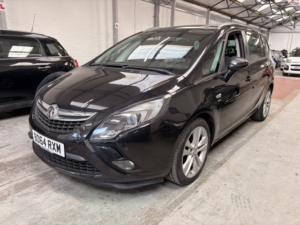 2015 Vauxhall Zafira Tourer 2.0 Cdti Sri in Black — image 2