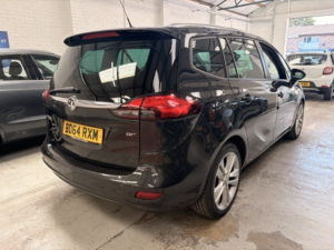 2015 Vauxhall Zafira Tourer 2.0 Cdti Sri in Black — image 4