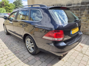 2013 Volkswagen Golf 1.6 Tdi Se Euro 5 5dr in Black — image 4