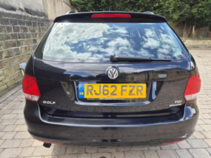 2013 Volkswagen Golf 1.6 Tdi Se Euro 5 5dr in Black — image 6