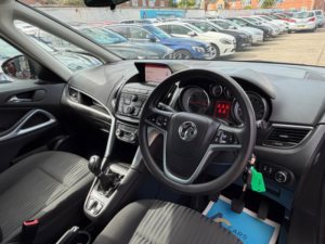 2016 Vauxhall Zafira Tourer 1.4i Turbo Energy Euro 6 5dr in Brown — image 3