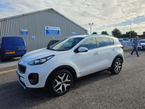 2016 Kia Sportage 1.6 T-Gdi Gt-Line AWD Euro 6 5dr in White — image 3
