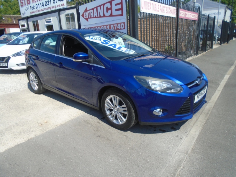 2014 Ford Focus 1.0t Ecoboost Titanium Navigator Hatchback 5dr Petrol Manual Euro 5 (s/s) (125 Ps) in Blue — image 1