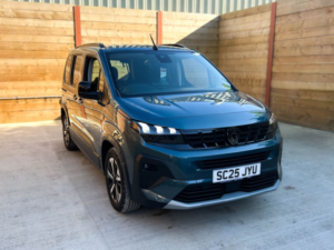 2025 Peugeot Rifter 3 SEAT Auto Wheelchair Accessible Disabled Access Vehicle Wav in Blue — image 4