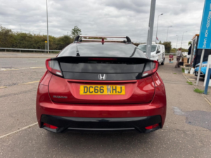 2017 Honda Civic 1.8 I-Vtec Se Plus (navi) Euro 6 (s/s) 5dr in Red — image 4