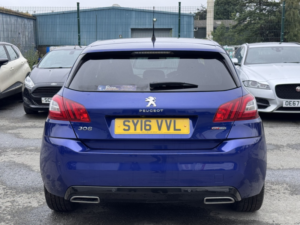 2016 Peugeot 308 1.6 Bluehdi Gt Line in Blue — image 5