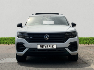 2021 Volkswagen Touareg 3.0 Tsi V6 Black Edition SUV 5dr Petrol Tiptronic 4motion Euro 6 (s/s) (340 Ps) in White — image 2