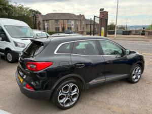 2016 Renault Kadjar 1.5 Dci Dynamique S Nav SUV 5dr Diesel Manual Euro 6 (s/s) (110 Ps) in Black — image 4