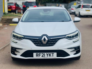 2021 Renault Megane 1.6 E-Tech 9.8kwh Iconic Sport Tourer Auto Euro 6 (s/s) 5dr in White — image 5