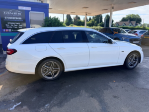 2021 Mercedes-Benz E Class 2.0 E300de 13.5kwh Amg Line Estate 5dr Diesel Plug-In Hybrid G-Tronic+ Euro 6 (s/s) (306 Ps) in White — image 2