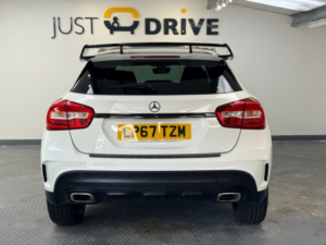2018 Mercedes-Benz Gla 2.1 Gla220d Amg Line SUV 5dr Diesel 7g-Dct 4matic Euro 6 (s/s) (177 Ps) in White — image 6