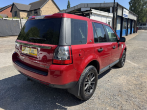 2012 Land Rover Freelander 2 2.2 Td4 Gs SUV 5dr Diesel Manual 4WD Euro 5 (s/s) (150 Ps) in Red — image 5