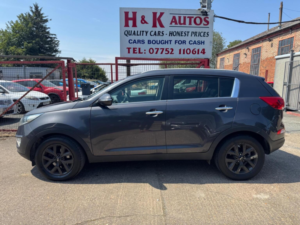 2015 Kia Sportage 1.7 Crdi Ecodynamics 2 2WD Euro 6 (s/s) 5dr in Silver — image 3