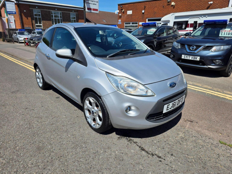 2011 Ford Ka 1.2 Titanium Euro 4 3dr in Silver — image 1