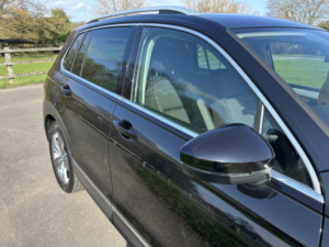 2019 Volkswagen Tiguan 2.0 Tdi Match in Black — image 2