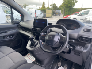 2021 Peugeot Partner 1.5 Bluehdi 1000 Professional in White — image 3