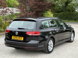 2019 Volkswagen Passat 2.0 Tdi S in Black — image 3