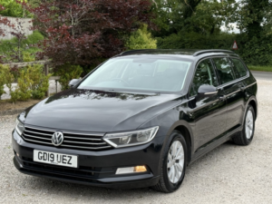2019 Volkswagen Passat 2.0 Tdi S in Black — image 4