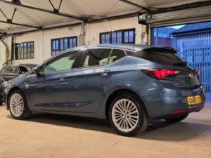 2016 Vauxhall Astra 1.0i Turbo Ecoflex Elite Nav Euro 6 (s/s) 5dr in Blue — image 6