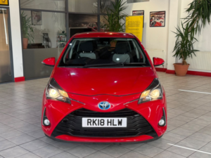 2018 Toyota Yaris 1.5 Vvt-I Icon Tech in Red — image 4