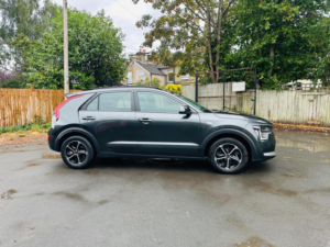 2023 Kia Niro 1.6h Gdi 2 Dct Euro 6 (s/s) 5dr in Grey — image 3