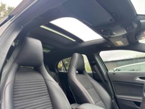 2015 Mercedes-Benz Gla 2.0 Gla250 Amg Line 7g-Dct 4matic Euro 6 (s/s) 5dr in Black — image 2