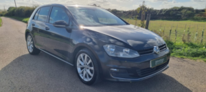 2014 Volkswagen Golf 2.0 Tdi Bluemotion Tech Gt in Black — image 6