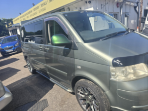 2004 Volkswagen Caravelle 2.5 Tdi Se in Green — image 3