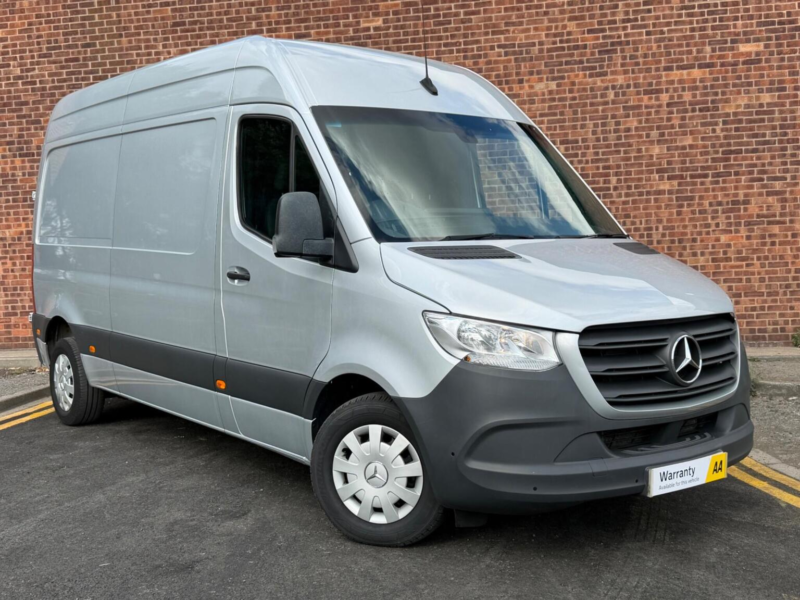 2023 Mercedes-Benz Sprinter 2.0 315 Cdi Premium Fwd L2 H2 Euro 6 (s/s) 5dr in Silver — image 1