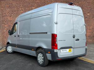 2023 Mercedes-Benz Sprinter 2.0 315 Cdi Premium Fwd L2 H2 Euro 6 (s/s) 5dr in Silver — image 2