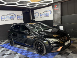 2019 SEAT Leon 2.0 Tsi Cupra 290 in Black — image 3