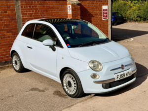 2009 Fiat 500 1.2 Lounge Euro 5 (s/s) 3dr in Blue — image 2