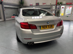 2010 BMW 5 Series 3.0 530d Se Steptronic Euro 5 4dr in Silver — image 4