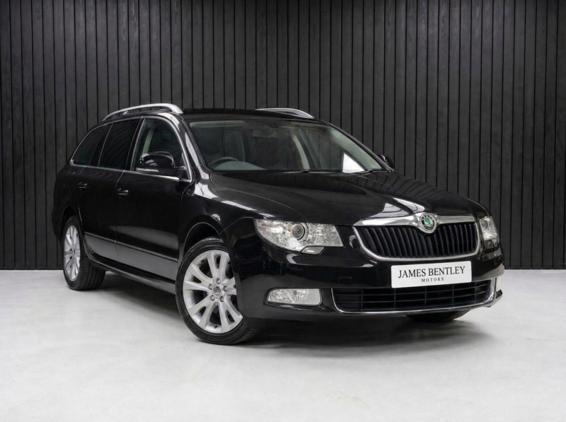 2013 Skoda Superb 2.0 Tdi Se Plus DSG Euro 5 5dr in Black — image 1