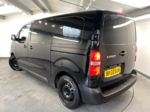 2022 Peugeot Expert 1.5 Bluehdi 1000 Professional Premium Standard Panel Van 6dr Diesel Manual Mwb Euro 6 (s/s) (100 Bhp) in Black — image 4
