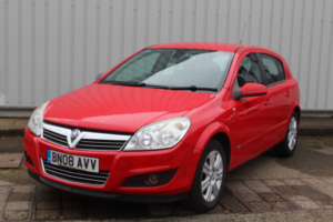 2008 Vauxhall Astra 1.6 I 16v Design in Red — image 6