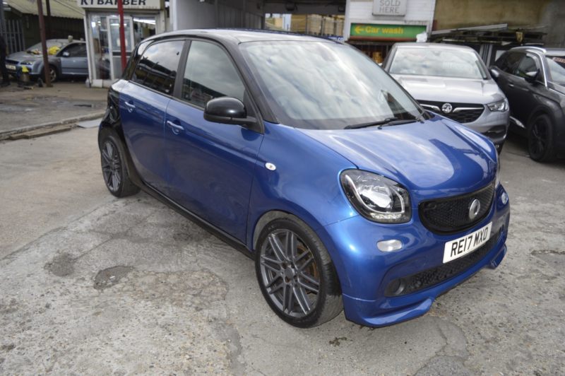 2017 Smart Forfour 0.9 T Brabus Sport in Blue — image 1