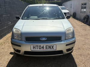 2004 Ford Fusion 1.6 3 in Green — image 5